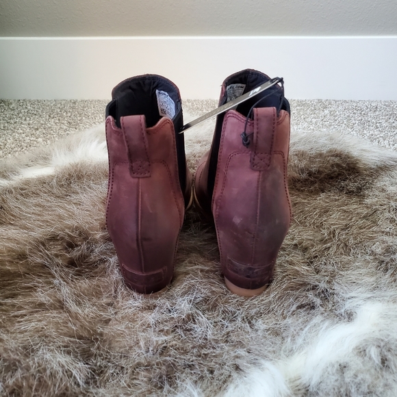 Sorel Lea Wedge Bootie Redwood - Sz 8 - HTF NWT - Picture 5 of 7